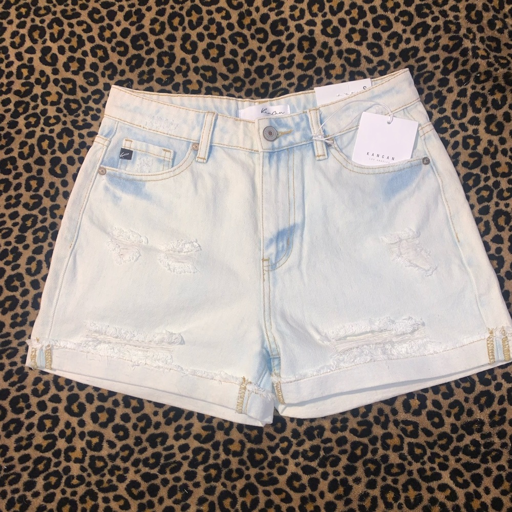 KanCan Coco Denim Shorts. NWT